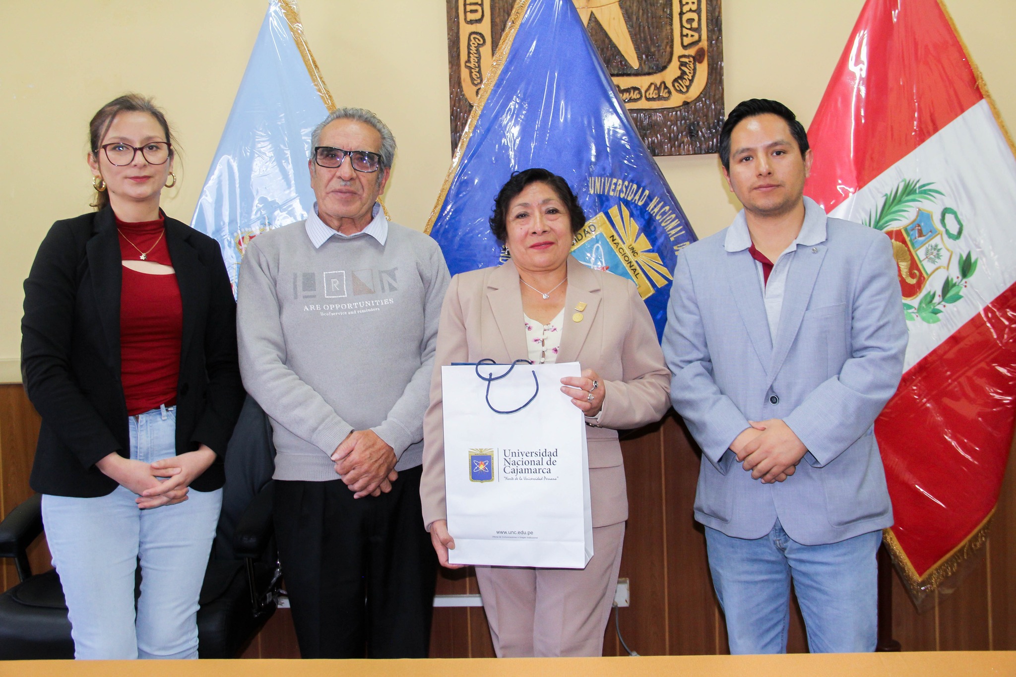 Premiación de ganadores de la II Feria Universitaria de Emprendimientos Innovadores 2025 11