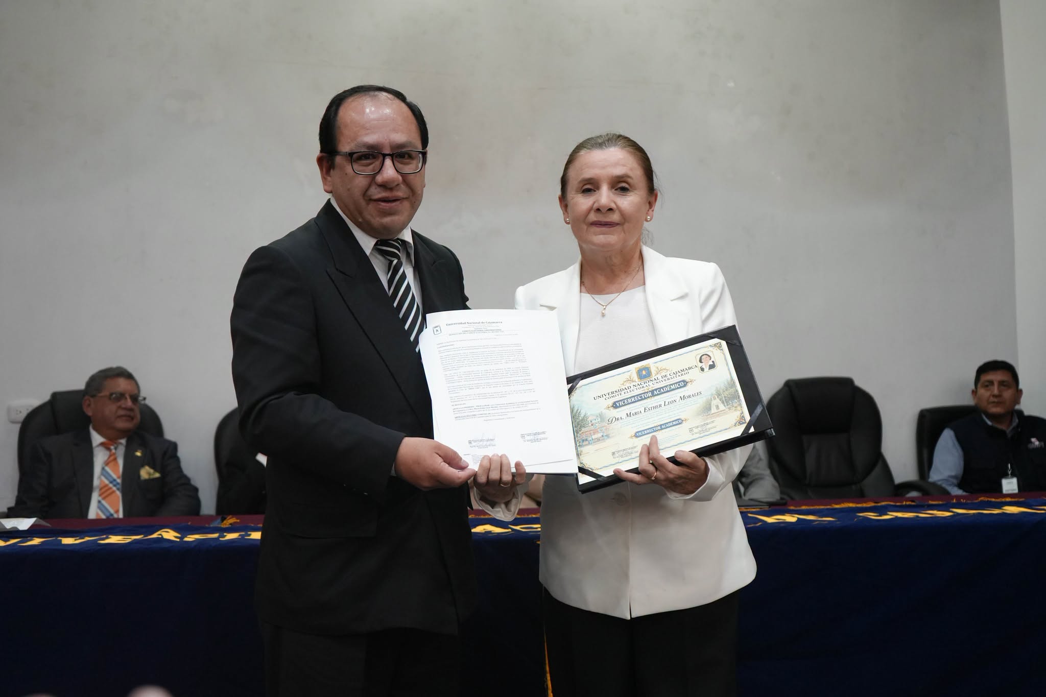 UNC ENTREGA CREDENCIALES A LA NUEVA ALTA DIRECCIÓN PARA EL PERIODO 2026-2031 3